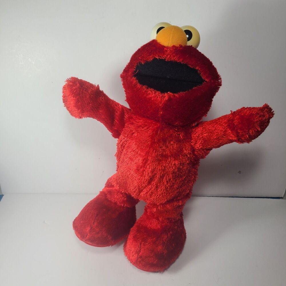 2002 Hokey Pokey Elmo Sings  Sesame Street Parts/Repair